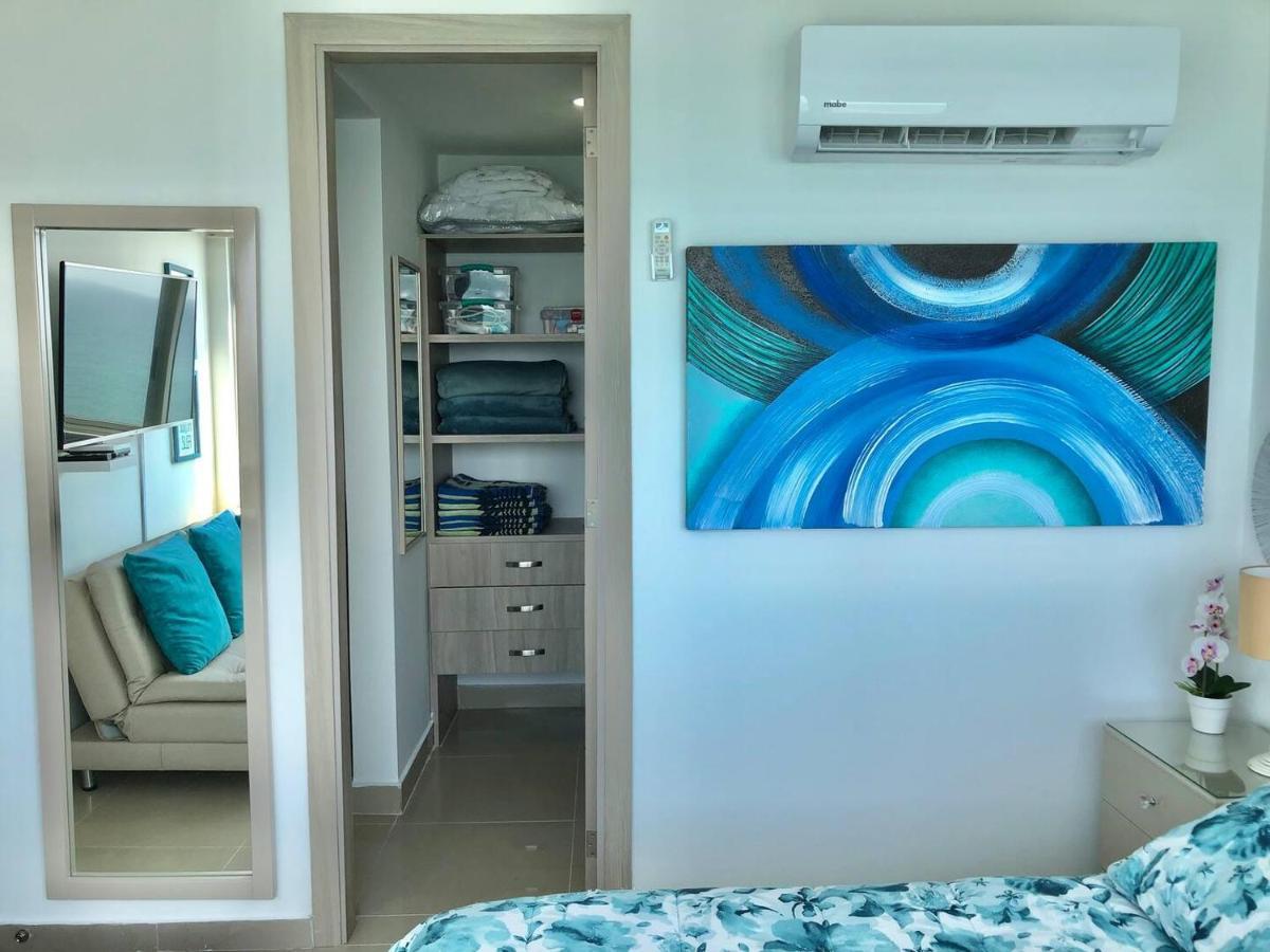 Apartamento Apto 1803 Frente Al Mar- Edificio Palmetto, Piso 18 *