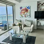 Apto 1803 Cartagena Frente Al Mar- Edificio Palmetto, Piso 18