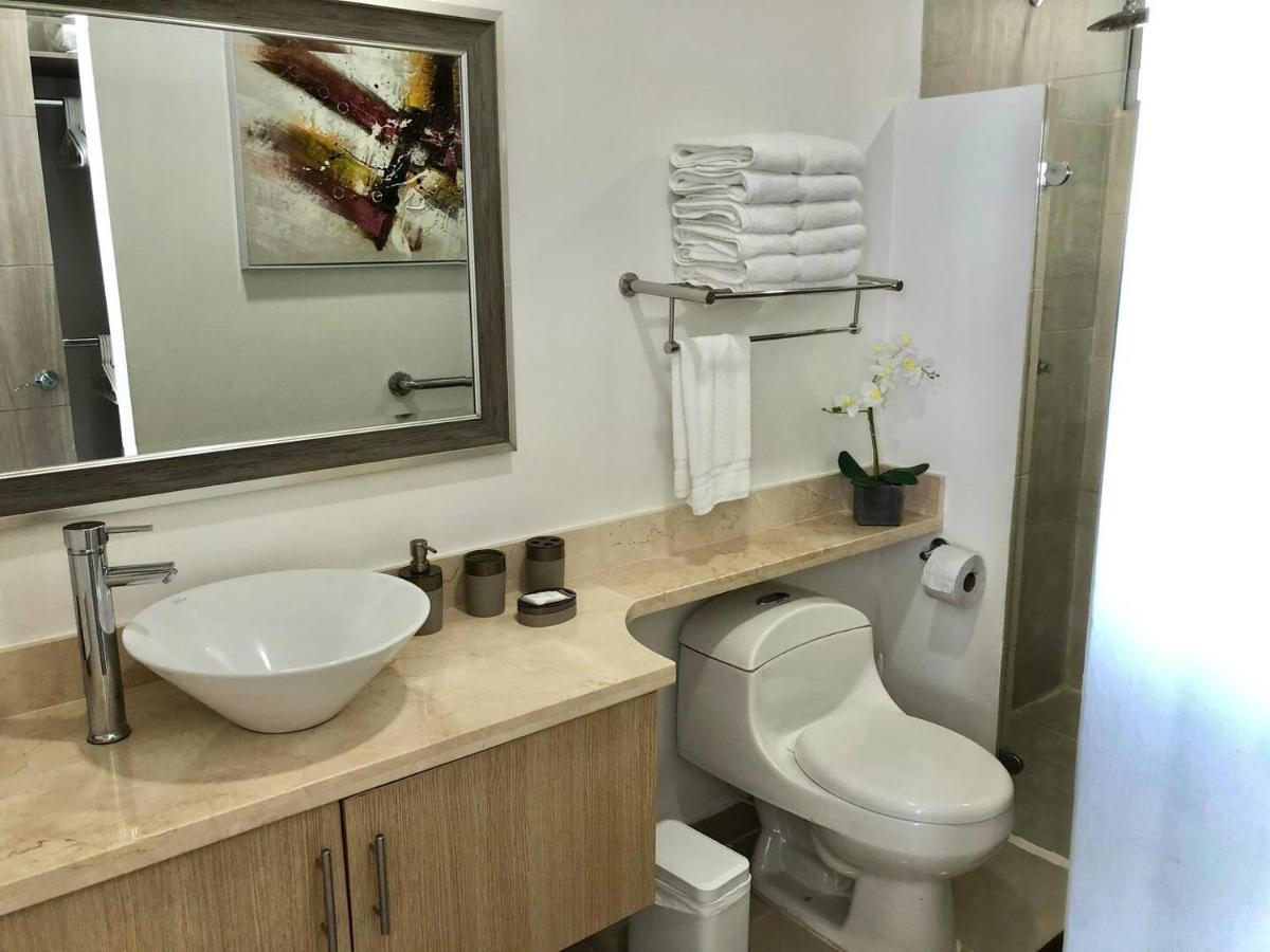 Apto 1803 Frente Al Mar- Edificio Palmetto, Piso 18 Apartamento